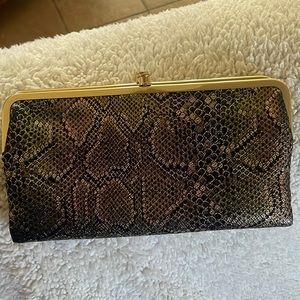 Hobo iridescent snake print clutch wallet